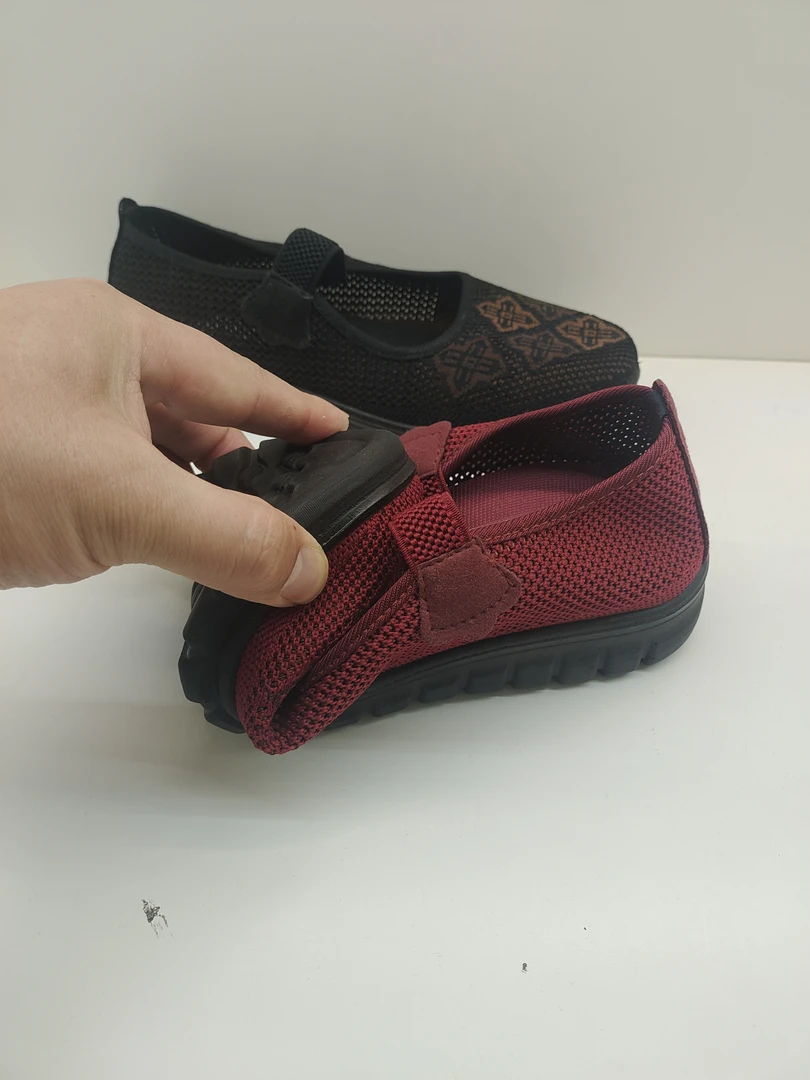 清仓处理北京布鞋超轻鞋底妈妈鞋