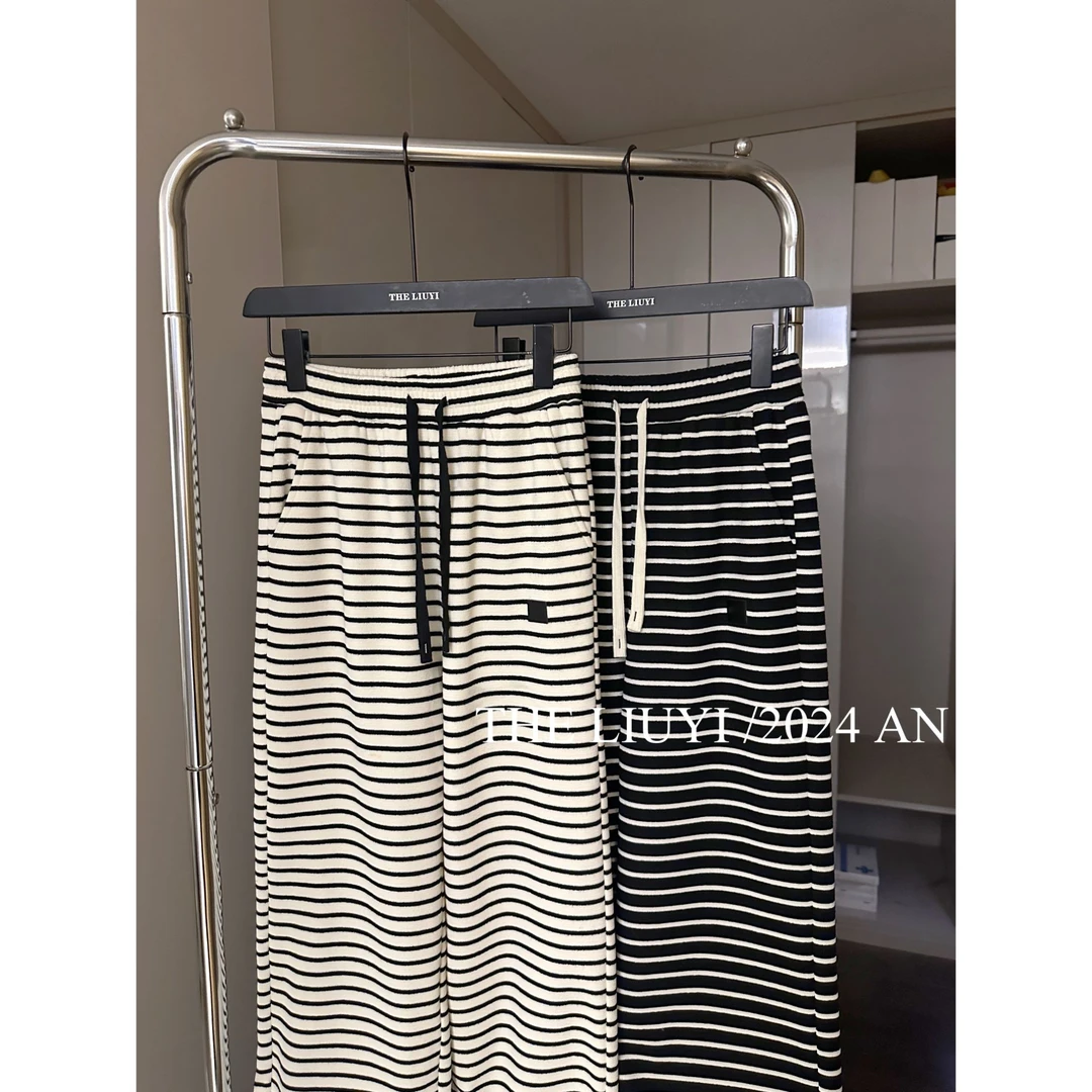 【LIUYI】冬季加绒加厚直筒条纹裤410156