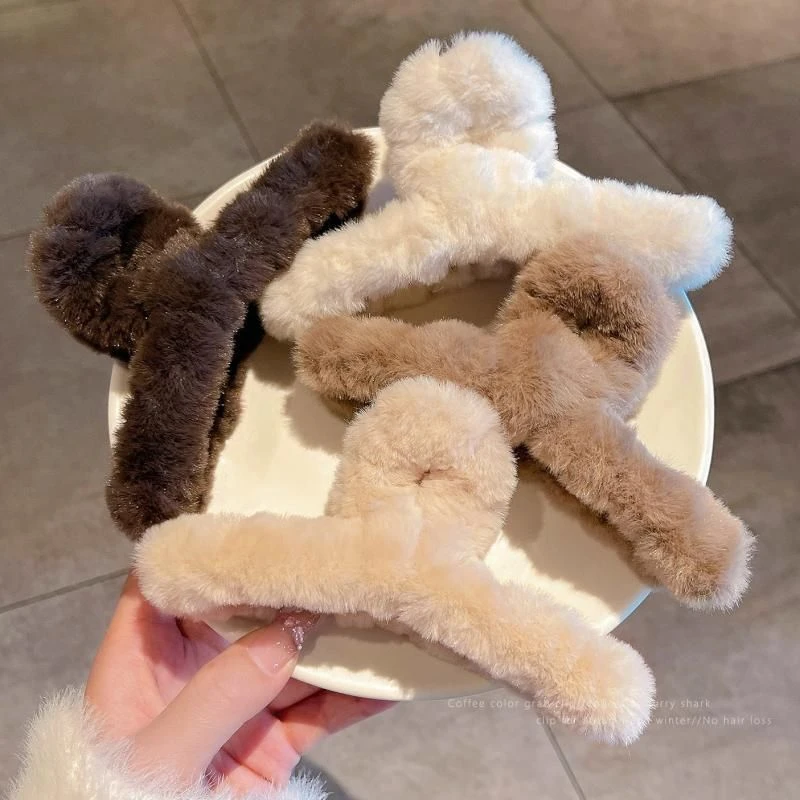 大号奶咖毛绒抓夹2023新款秋冬款鲨鱼夹学生头饰高J感气质发夹