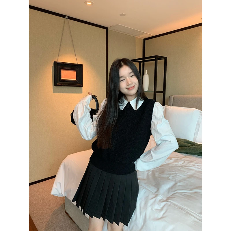 王少女【清清】黑色学院风毛衣马甲 M24285S43