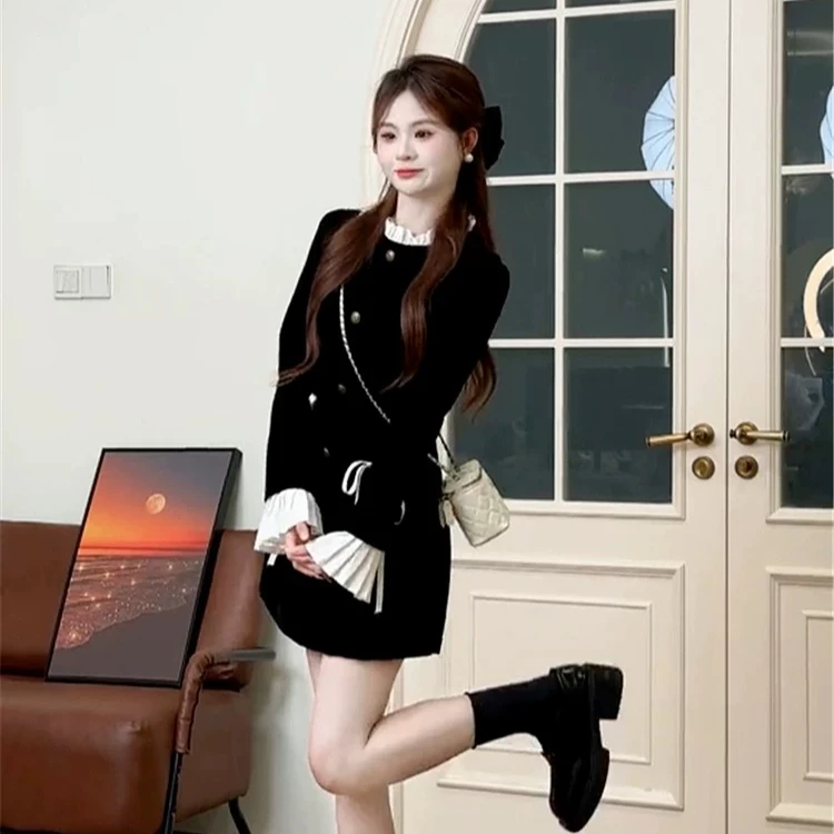 小香赫本风黑色金丝绒打底连衣裙子女装秋冬季2024年新款大衣内搭