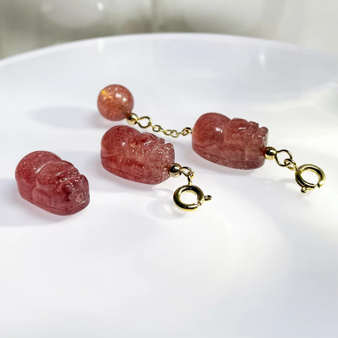 【萌宝珠宝】A151草莓晶貔貅天然时尚手串DIY配饰吊坠项坠饰品通孔