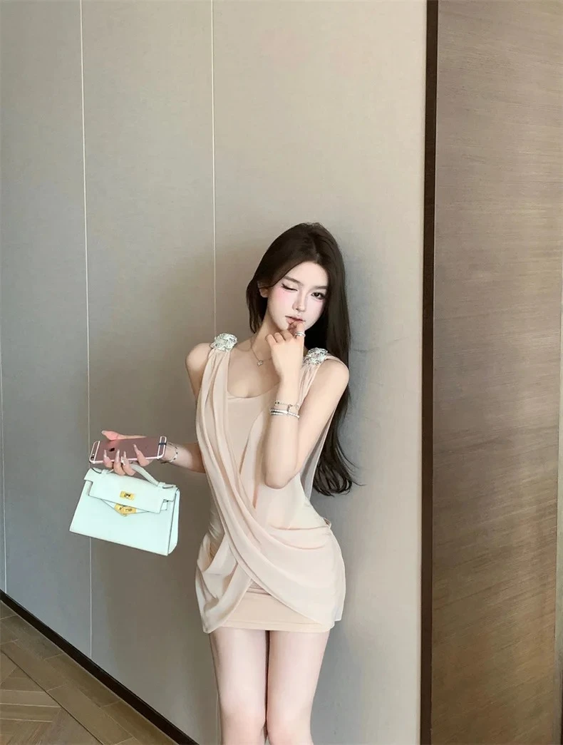 裸粉色古早千金荡领性感收腰包臀短裙女装夏季新款修身显瘦连衣裙