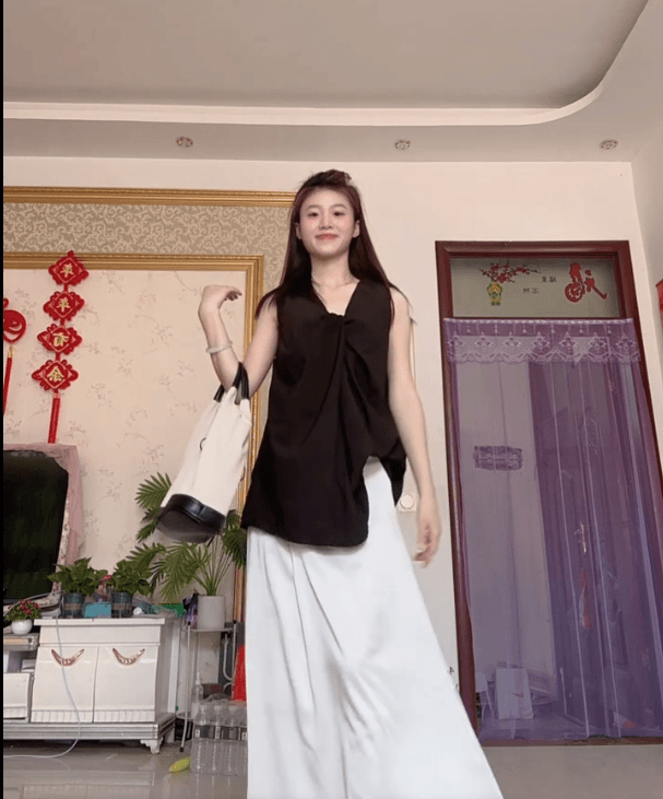 气质时尚扭结绝美小衫上衣时尚白色显瘦长裙夏季新款两件套女装潮