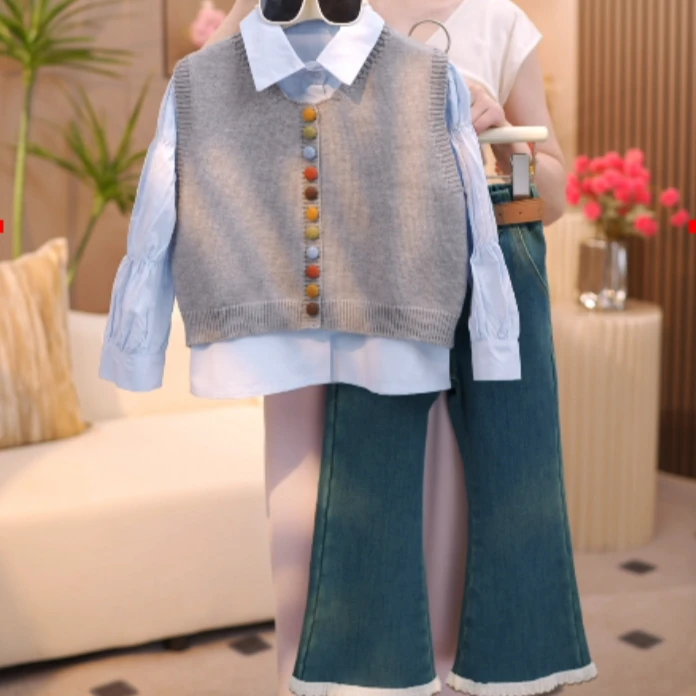女童春装2025新款韩版设计感彩色纽扣针织马甲泡泡袖衬衫三件套