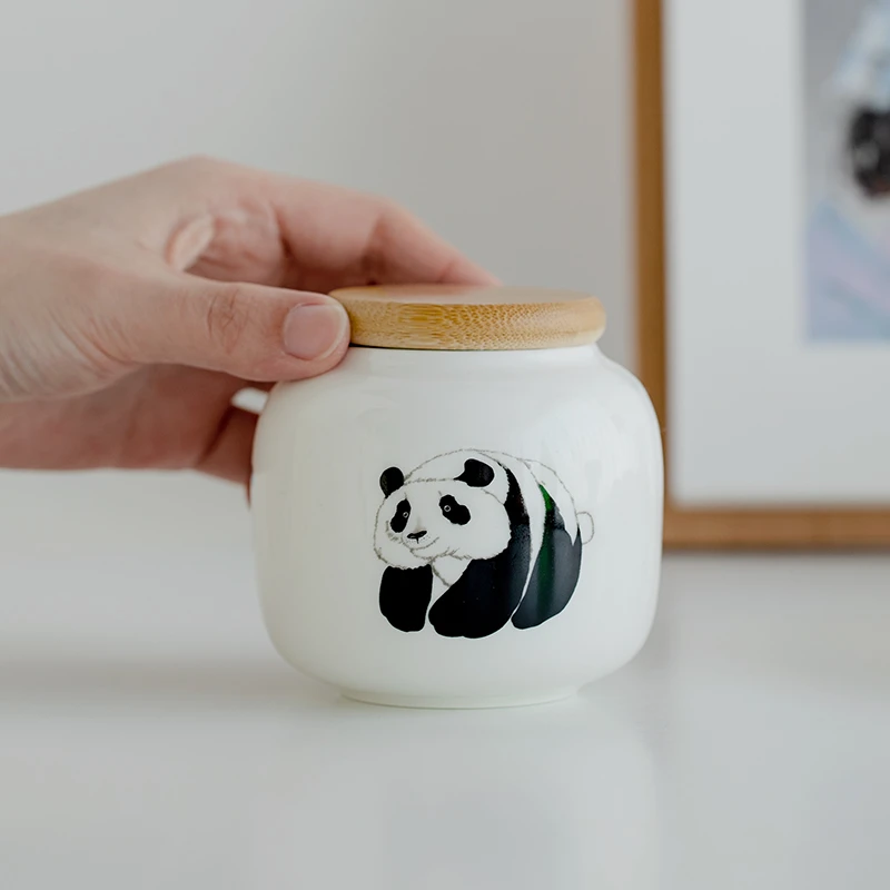 小熊猫白瓷茶叶罐家用陶瓷罐小号便捷茶罐防潮密封普洱茶存储茶仓