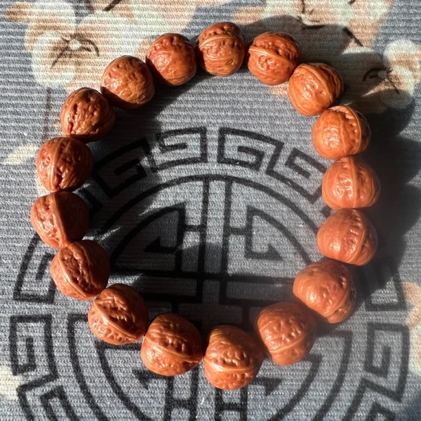 R102野生小核桃串天然桃心红油皮边16肚16高16一物一图