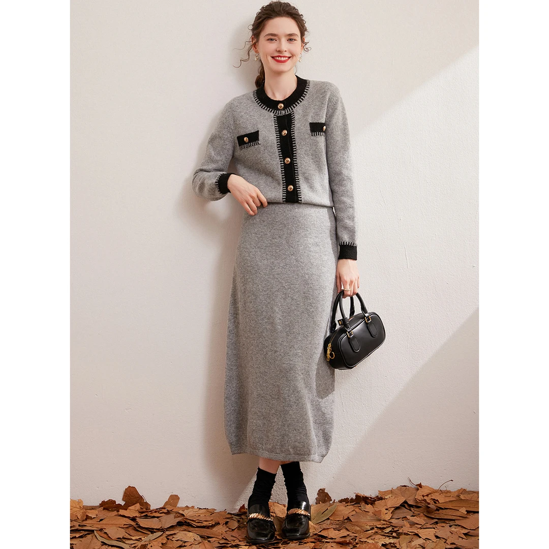 白鹿语冬款气质时尚撞色开衫加长半裙两件套圆领套装女BX10119