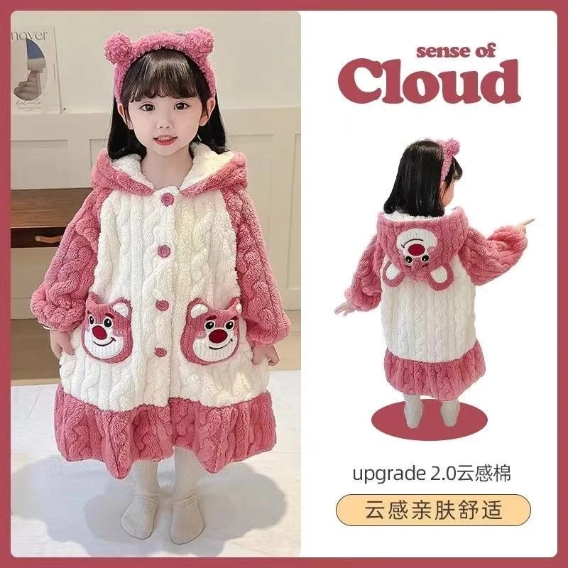 可爱宝宝草莓熊儿童睡袍儿童秋冬款衣服带帽加厚保暖家居服女童