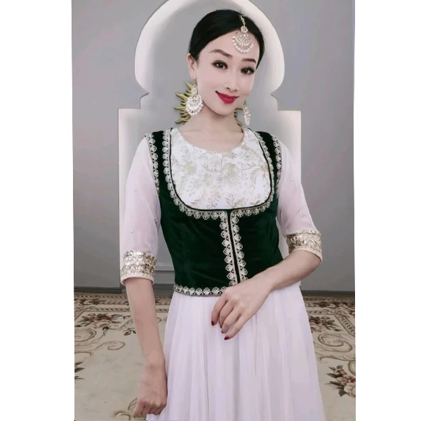 商城E98依曼异域风情印度舞服民族风女装新疆舞舞蹈服刺绣小马甲