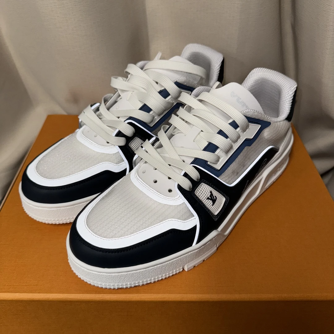 全新未使用 LouisVuitton/路易威登 Trainer 美洲杯限定 藏蓝白色