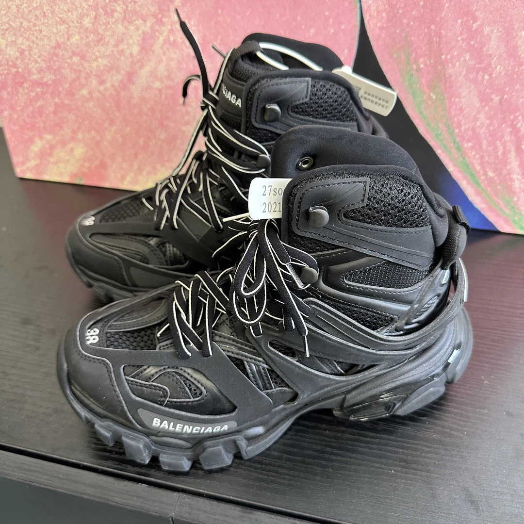 99新 Balenciaga/巴黎世家 纯黑色高帮Track老爹鞋运动时尚特价