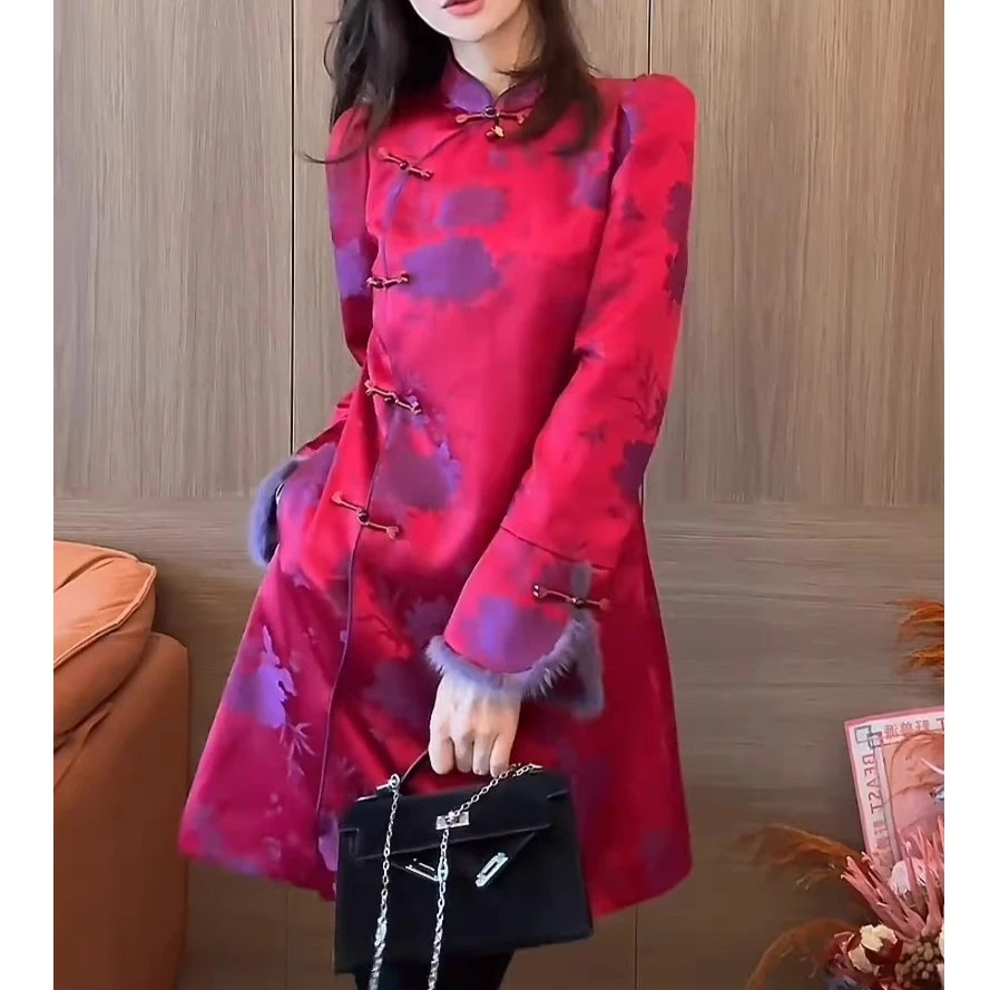 新中式国风盘扣加绒加厚长袖连衣裙女2023冬季新款过年战袍拜年服