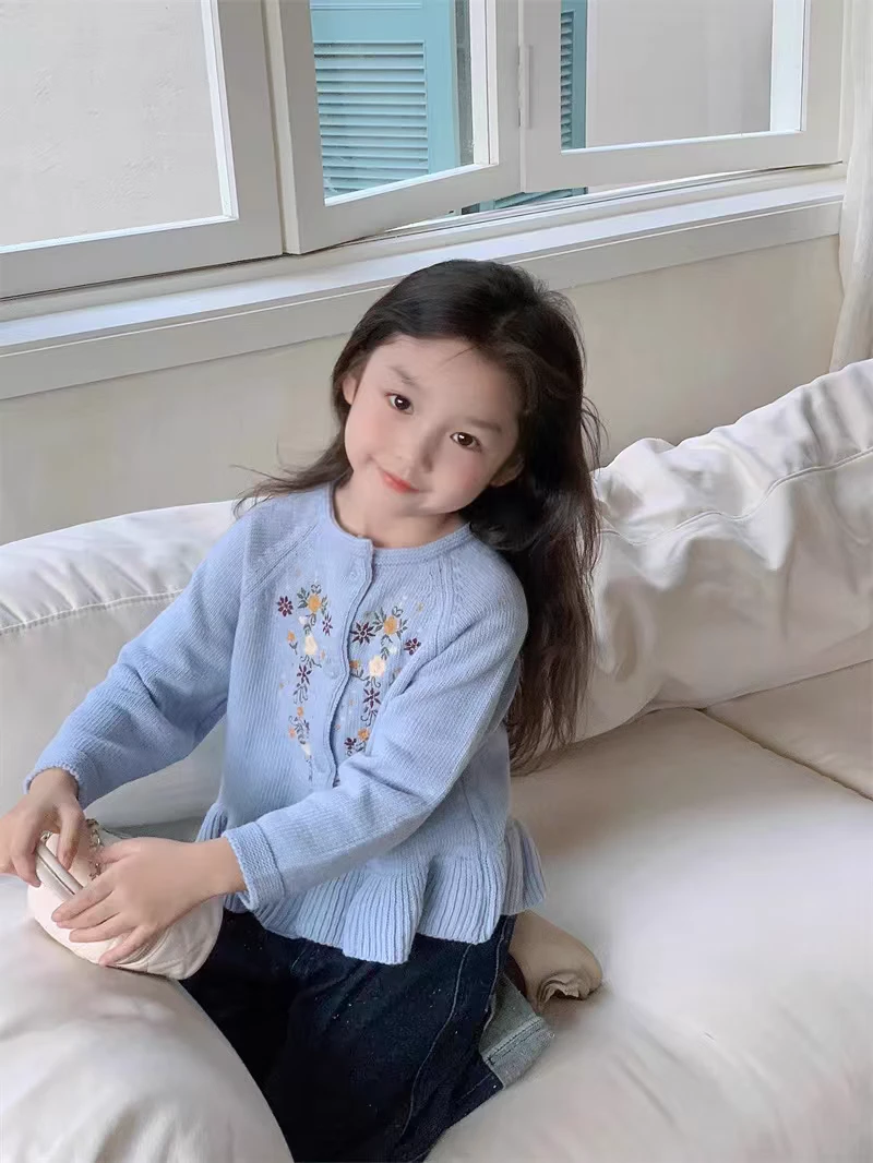 女童毛衣开衫女孩春款绣花春秋款外套可爱洋气上衣蓝色韩版宝宝