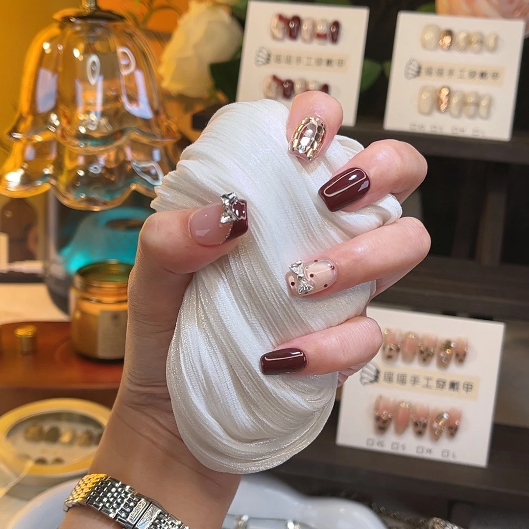 在逃公主-handmade nail 纯手工穿戴甲10片装