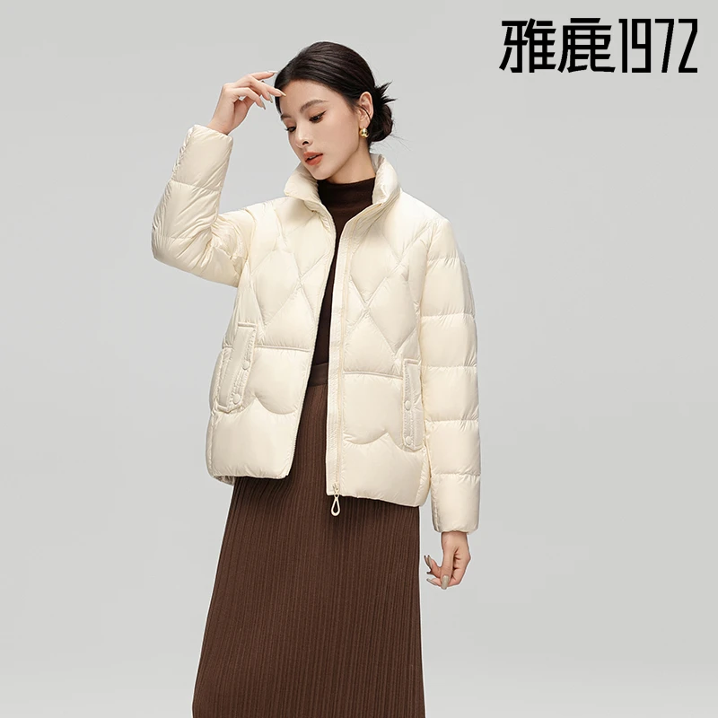 雅鹿 1972精致显瘦立领秋冬百搭纯色休闲修身90白鸭绒短款羽绒服