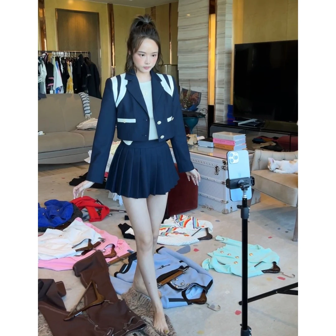 LW202172 杨树林棒球服短外套西装LQ220089 不规则百褶裙裤两件套