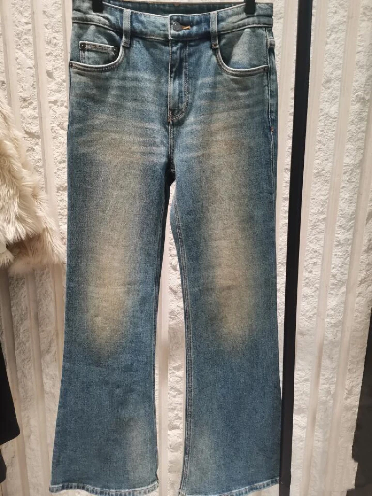 小众设计师款买手店24新款复古微喇牛仔裤