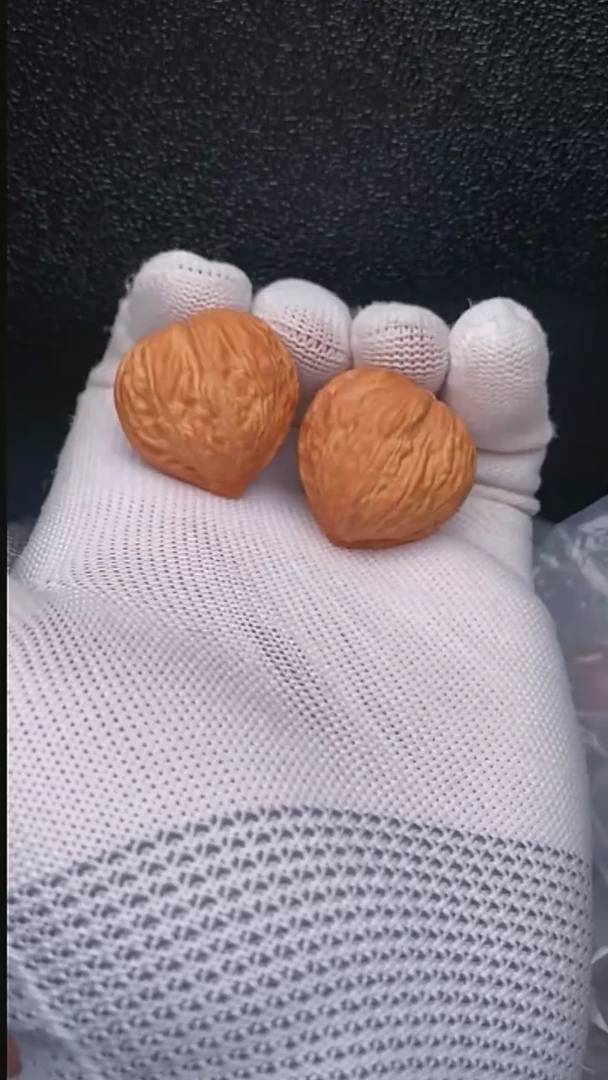 【闪购商品】文玩核桃把件桃心