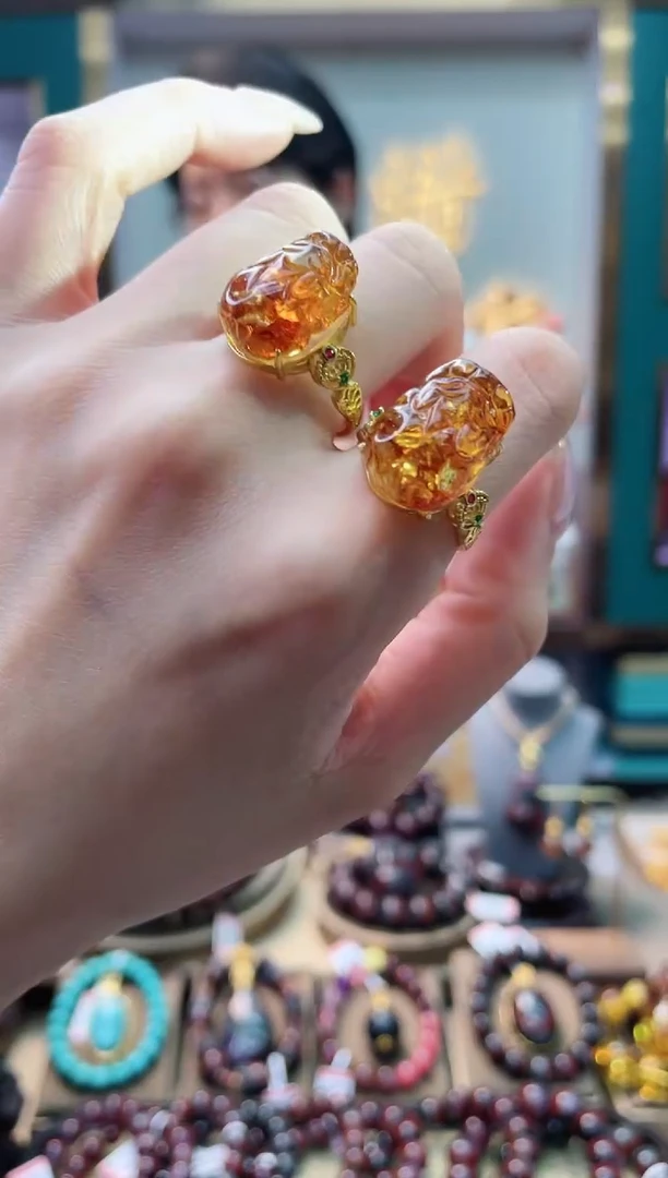 【闪购商品】琥珀戒指银S925镶嵌1@ZY31111014@多样性发一件