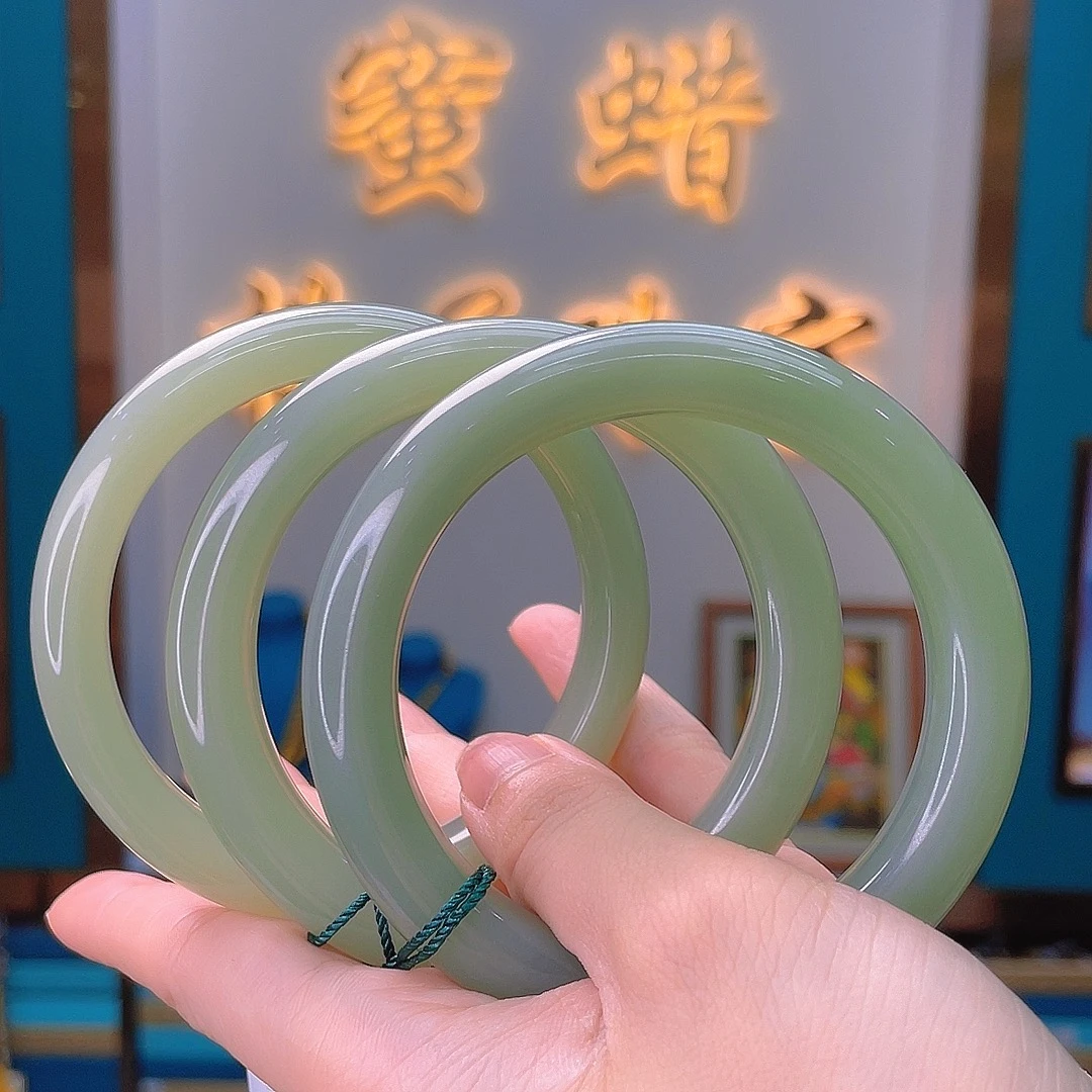 板料手镯首发必蹲！青海野牛沟晴底翠！和田玉手镯惊喜首发首次专场