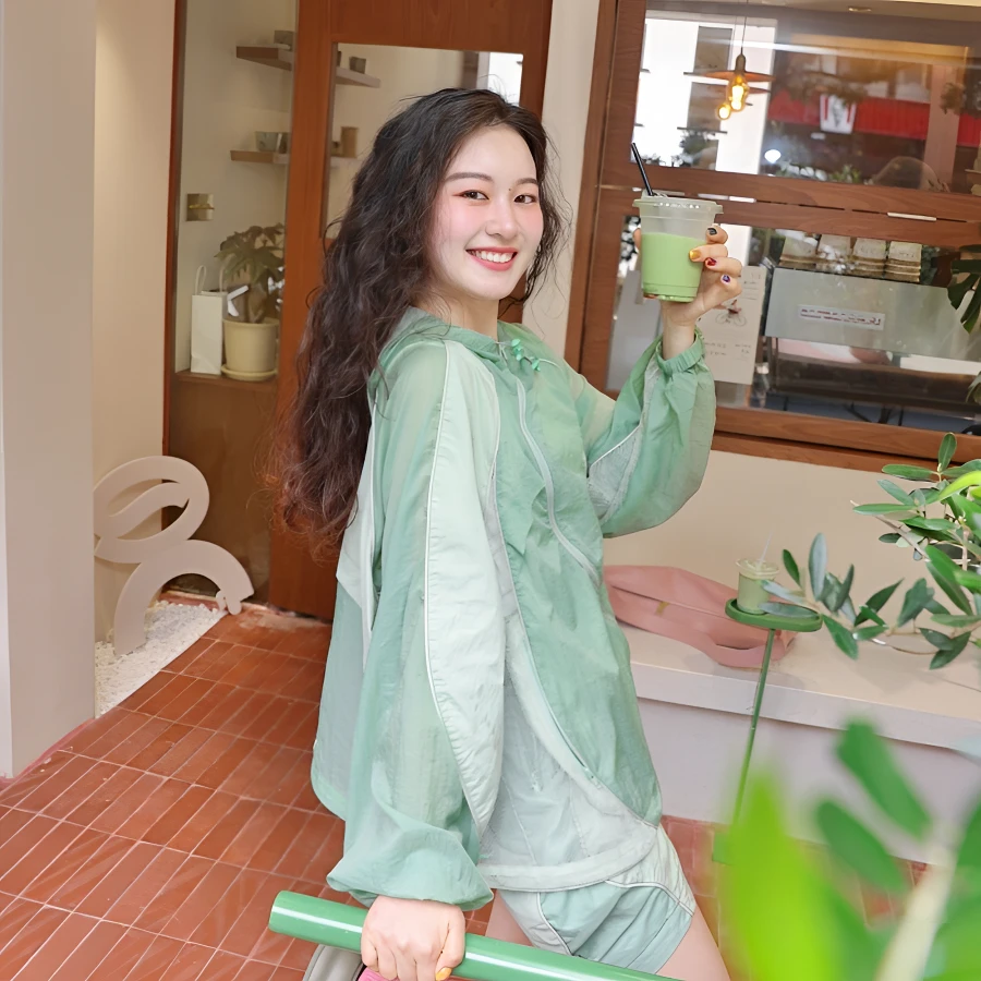 2025年新款户外运动新款时尚短裤套装女休闲两件套早春秋长袖