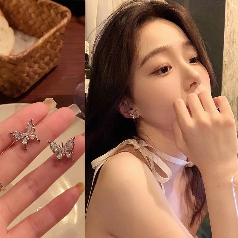 合金耳饰 精致小巧轻奢蝴蝶珍珠耳环小众耳钉高级设计感耳饰耳夹