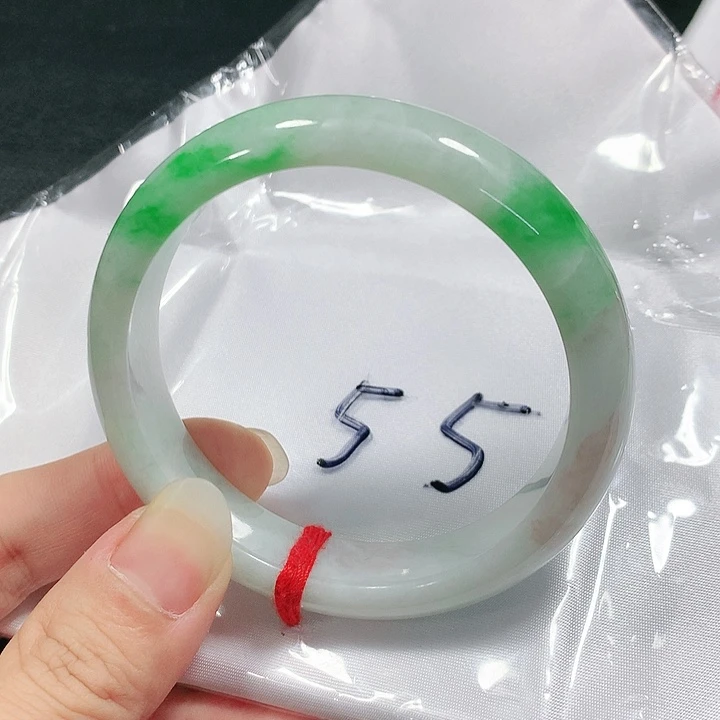 翡翠手镯未镶嵌575757585858