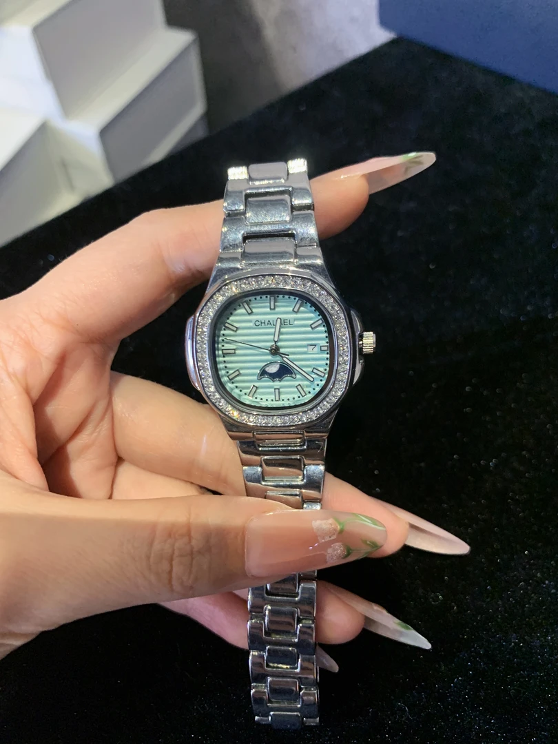 CHALAEL法国时尚气质商务鹦鹉螺夜光日历精致女士石英腕表CH100