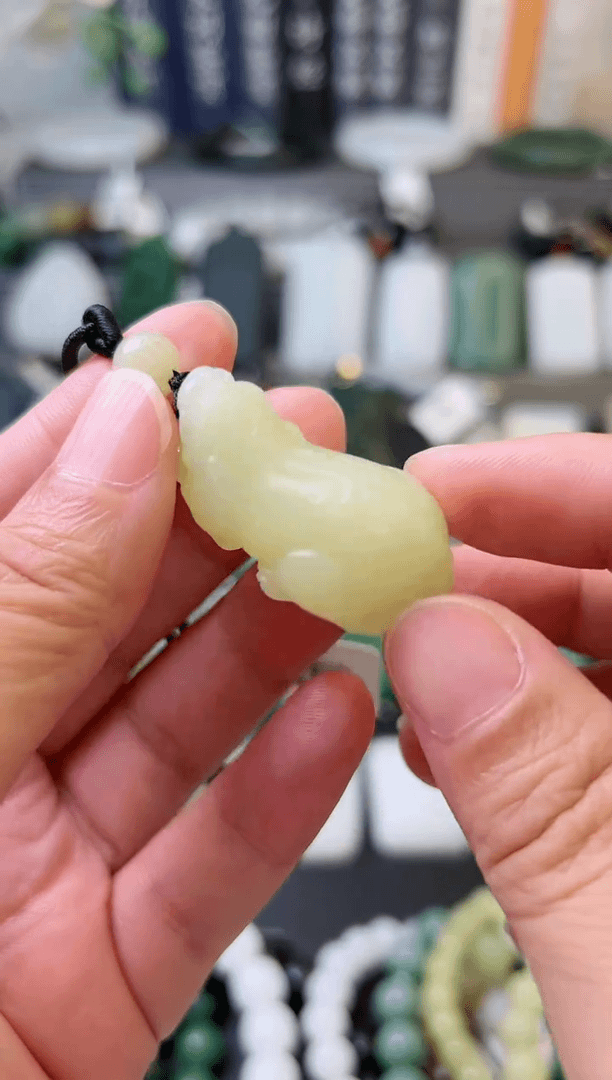 【闪购商品】和田玉吊坠未镶嵌貔貅