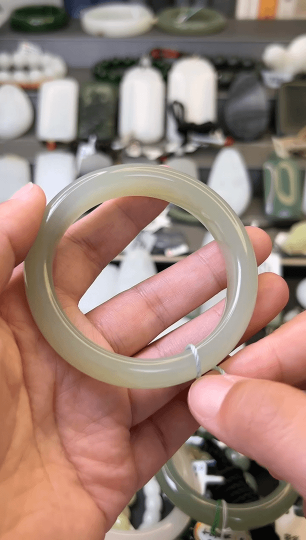 【闪购商品】和田玉手镯未镶嵌手镯