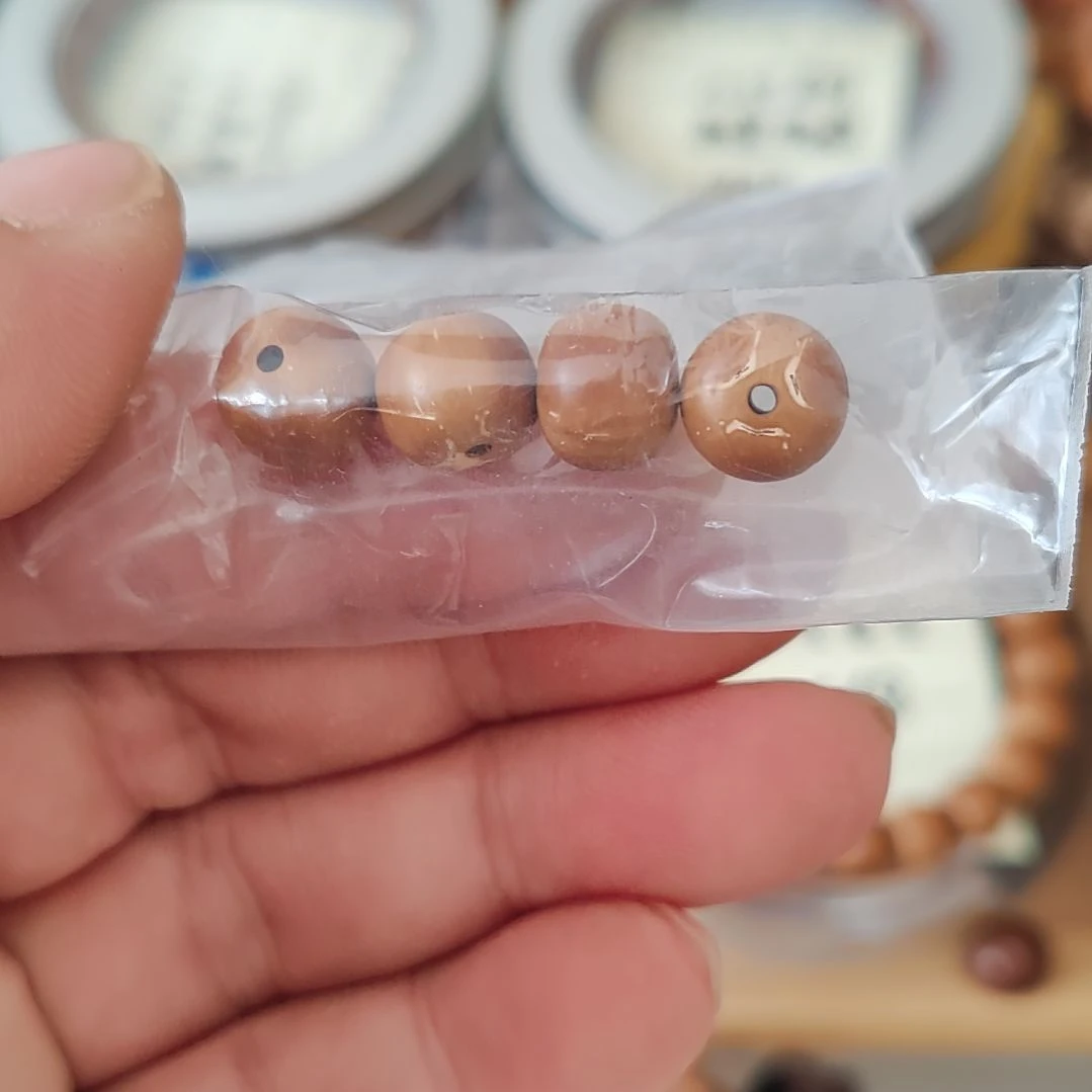 紫金鼠手串这****了实心单子