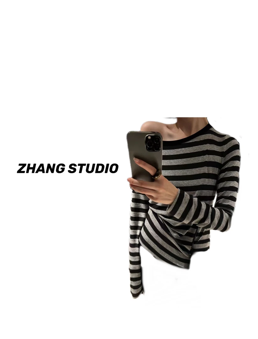 ZHANG STUDIO 时髦精条纹斜肩气质打底衫