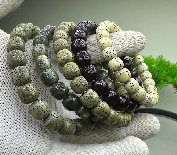 星月菩提随机手串一条（不挑颜色不挑工艺不挑尺寸）