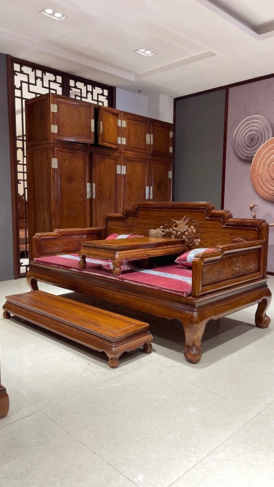 刺猬生漆 罗汉床