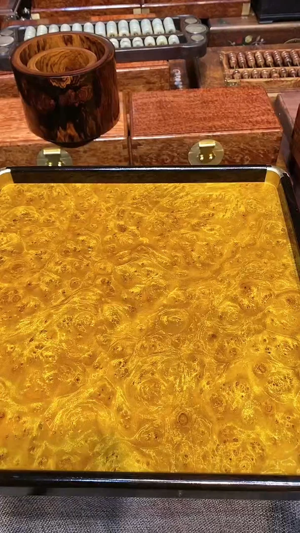 【闪购商品】香樟木木艺茶盘一个