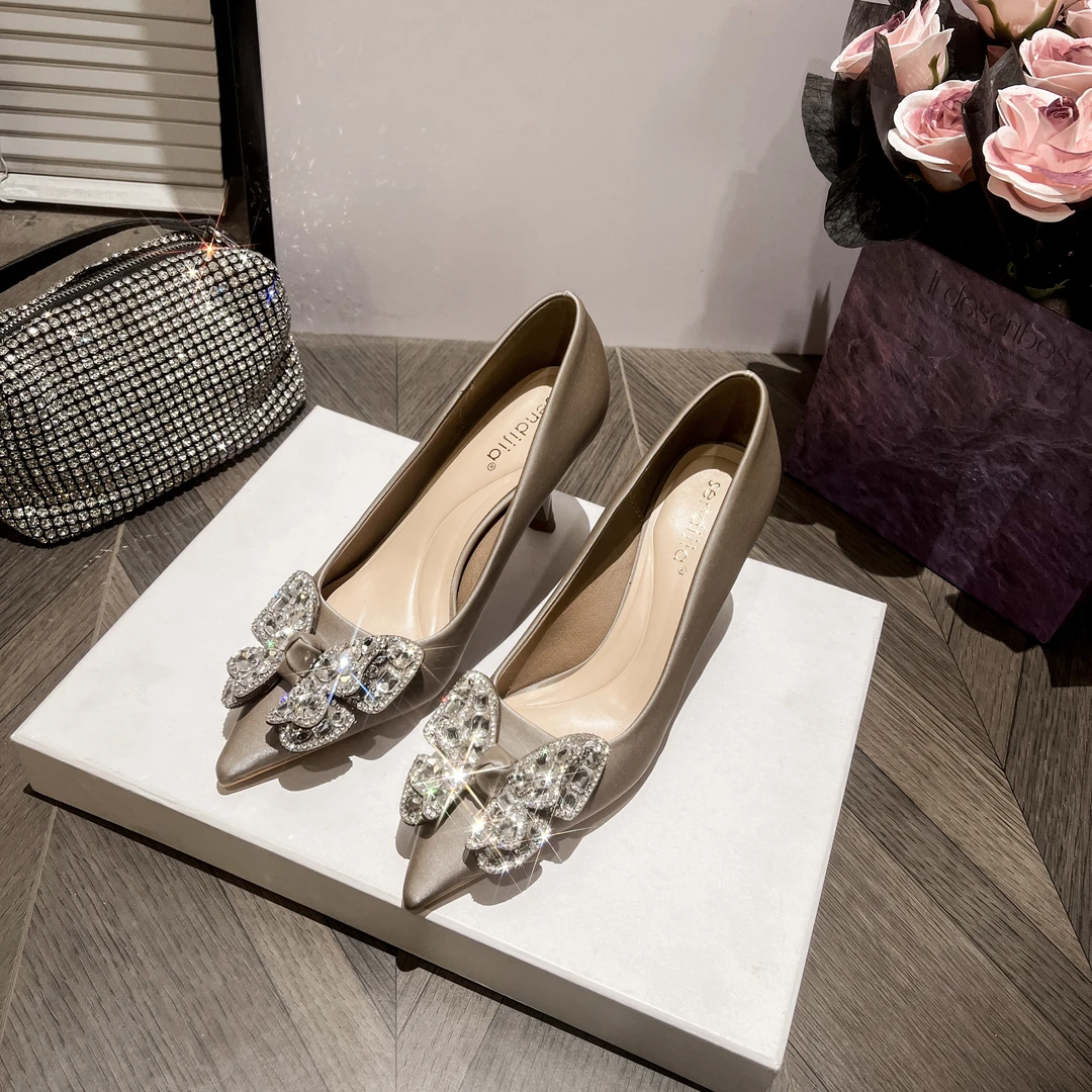 A555-26高跟鞋女2024新款通勤甜美蝴蝶结小跟鞋百搭气质尖头单鞋