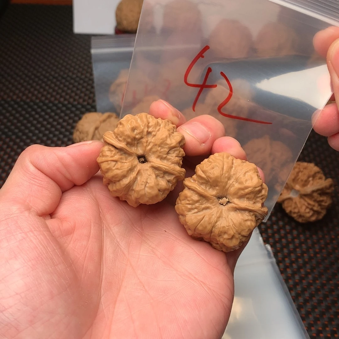 【闪购商品】文玩核桃吊坠鲁*