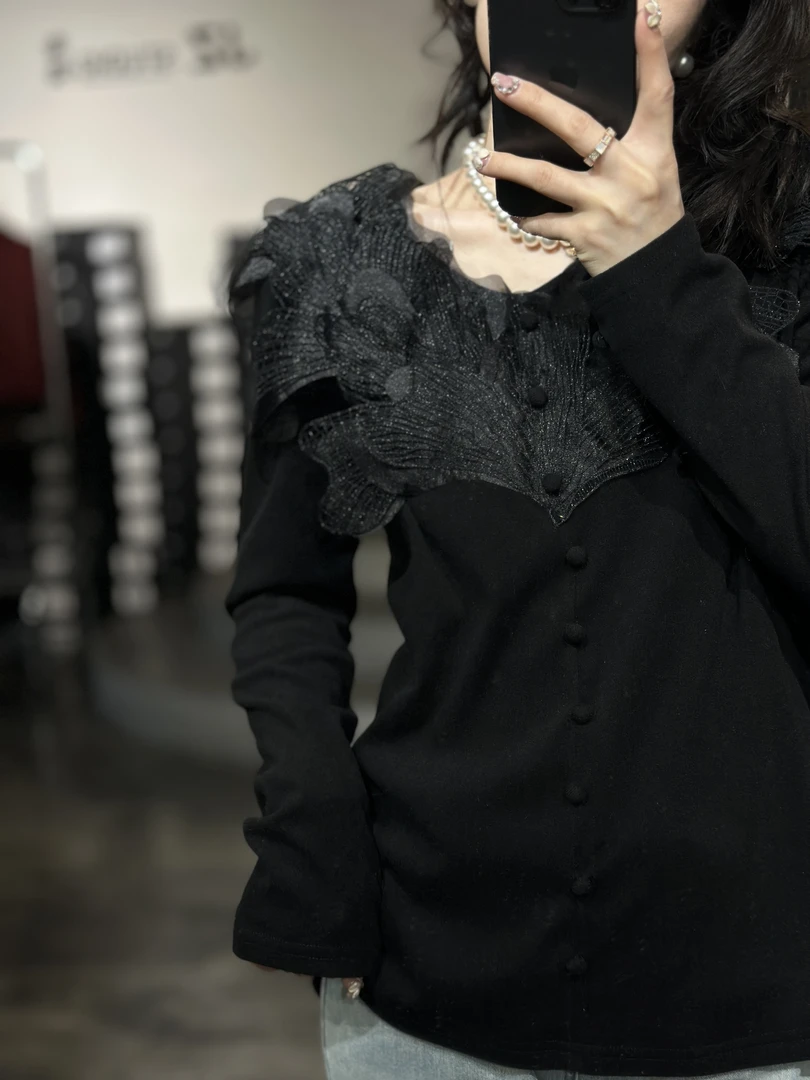 666法式气质v领蕾丝长袖针织衫秋季新款小众修身显瘦百搭毛衣