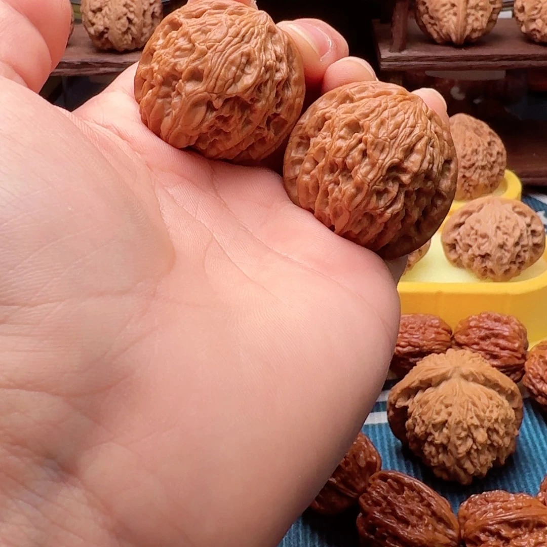 【闪购商品】桃核吊坠沉**金39磨盘