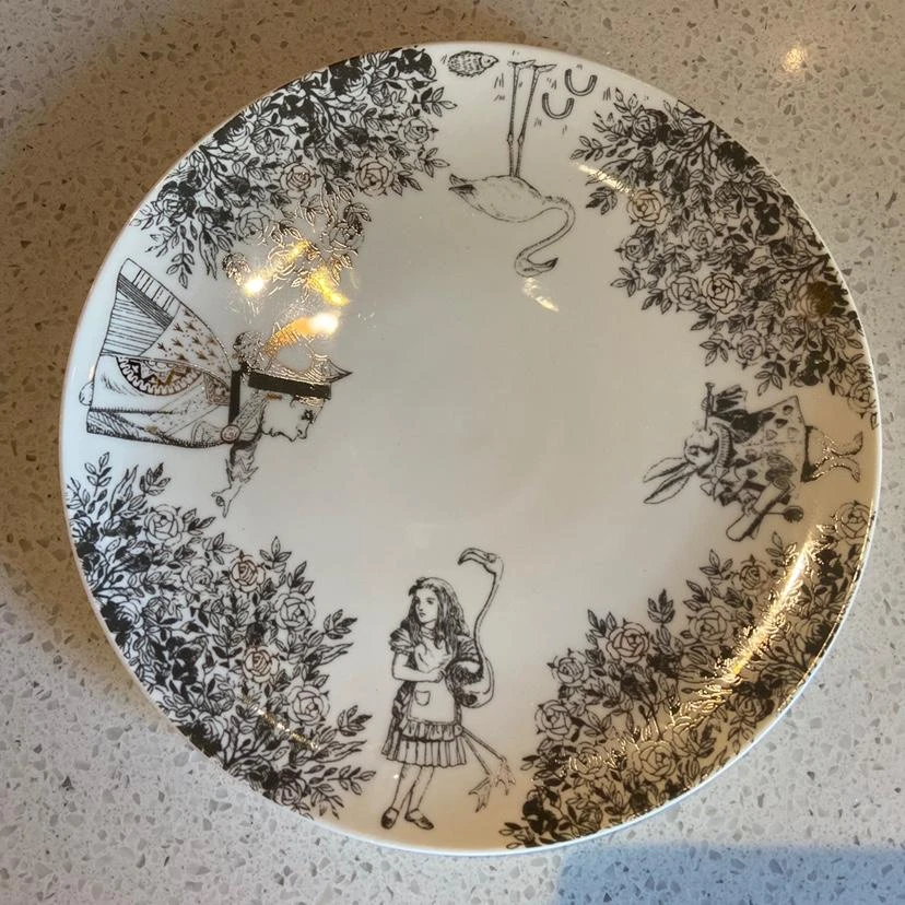 现代工艺品收藏纪念品手绘插画爱丽丝梦游仙境陶瓷盘