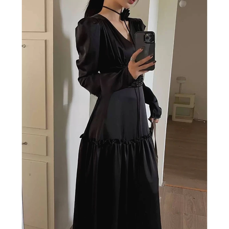 褶皱设计感气质女神范精致温柔法式性感V领显瘦中长款连衣裙W5999