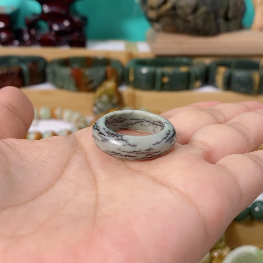 【闪购商品】透闪石质玉扳指未镶嵌