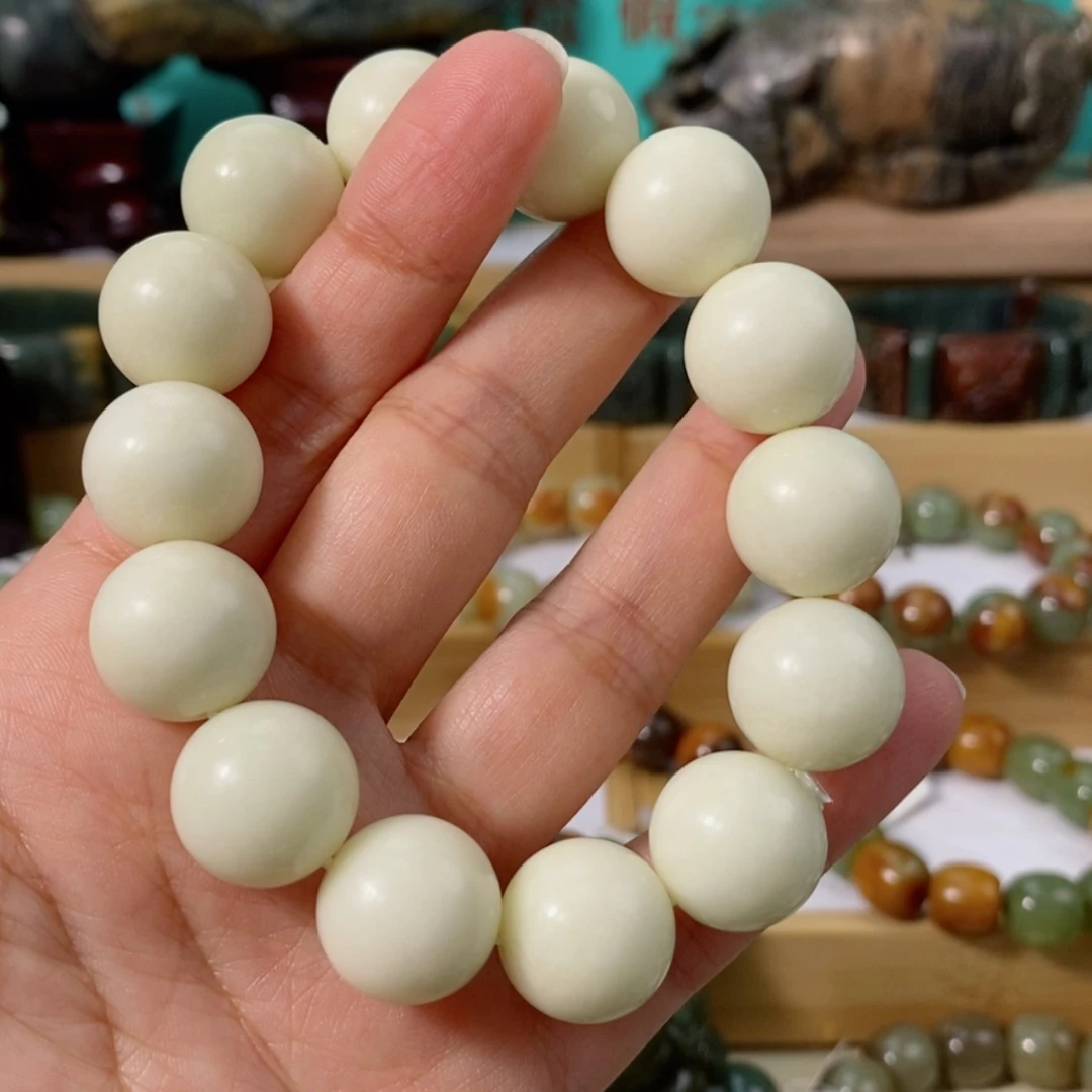 【闪购商品】蛇纹石玉手串未镶嵌