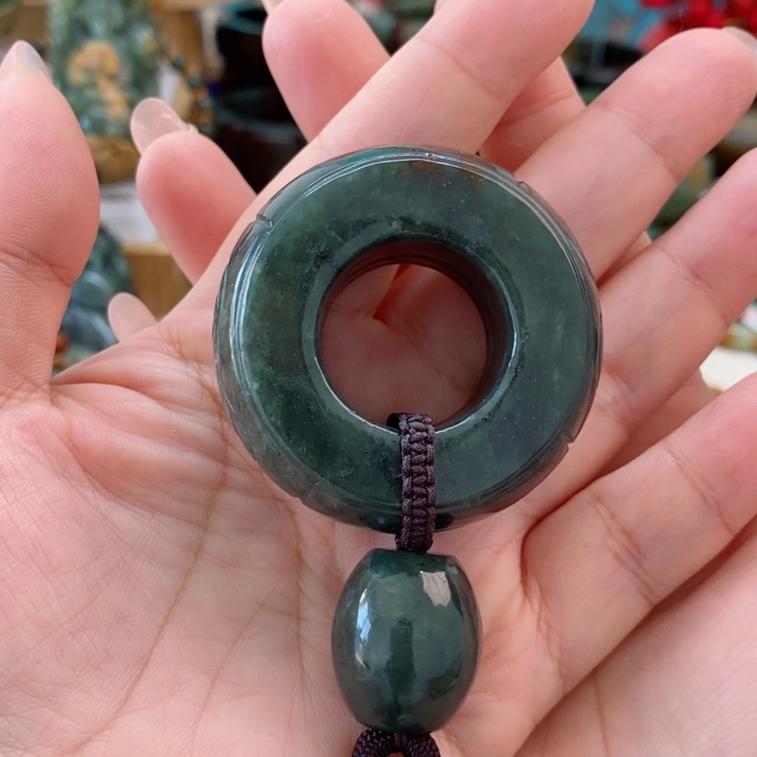 透闪石质玉手把未镶嵌