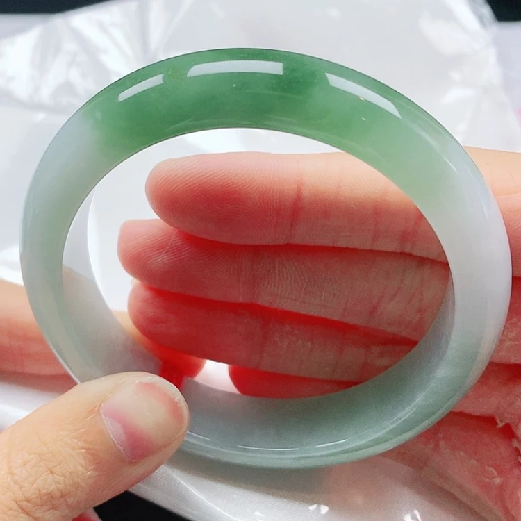 【闪购商品】翡翠手镯未镶嵌56.4圈