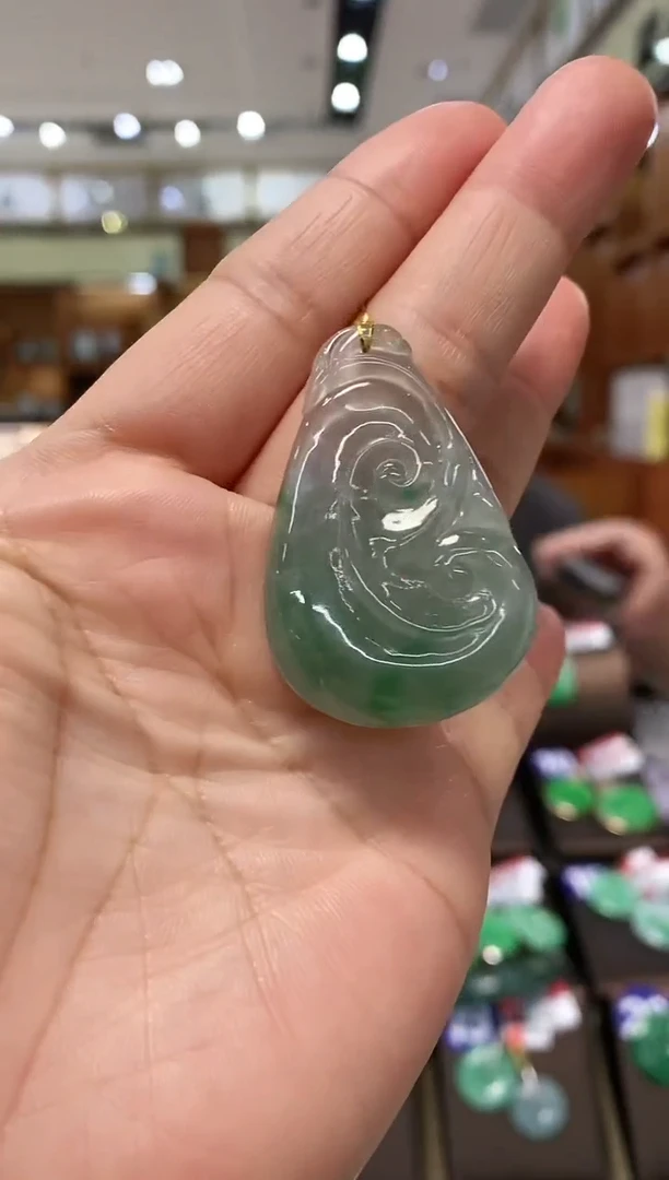 【闪购商品】翡翠颈饰未镶嵌天然翡翠如意