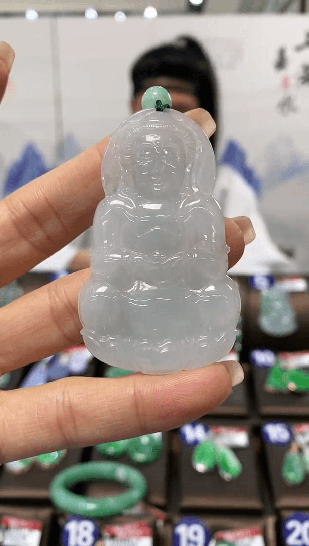 【闪购商品】翡翠颈饰未镶嵌天然翡翠 观音