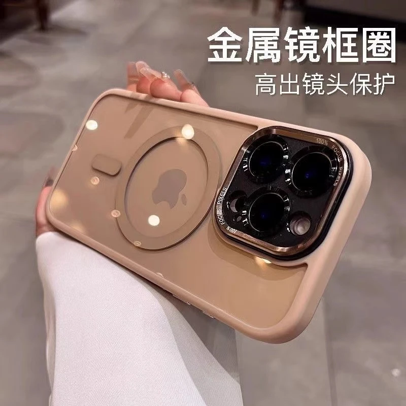 适用苹果16/15/14/13/12金属字母镜头磁吸iphone16promax手机壳