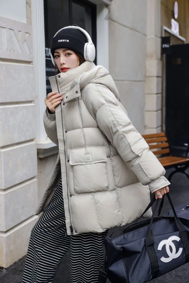 时尚简约欧货加厚中款鹅绒服